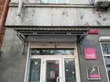 Козырек над дверью